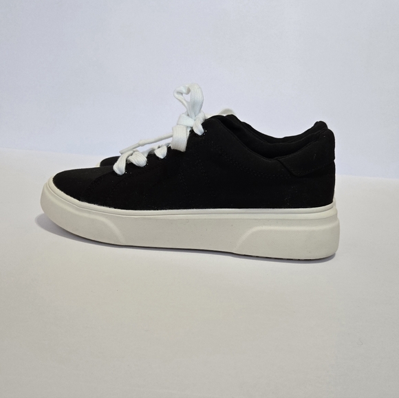 Mad Love Women’s Lennie Canvas Sneakers Black Lace Up Low Top Shoes - Size  7 - Picture 4 of 7